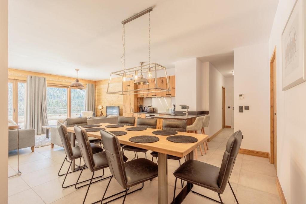 Η κουζίνα ή μικρή κουζίνα στο Hara-Kiri, superbe appartement avec terrasse vue montagne