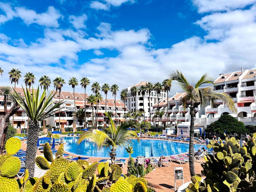 Parque Santiago 2 - Ocean View Apartment -Heated Pool