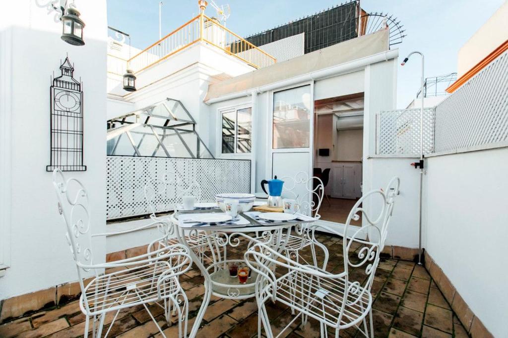 Beautiful Duplex 1BT 1.5BH 2 Terraces