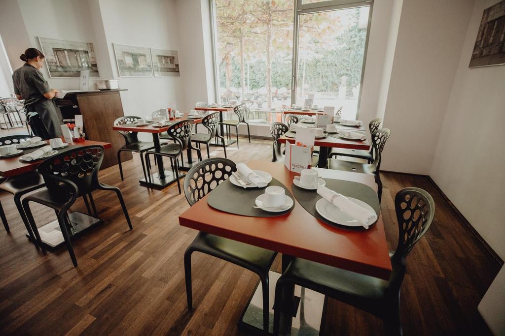 Art & Business Hotel