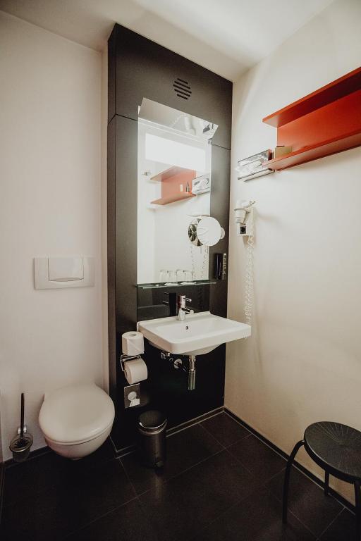 Art & Business Hotel - Resim 12