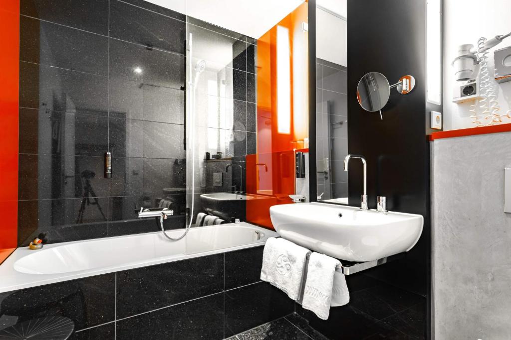 Art & Business Hotel - Resim 22