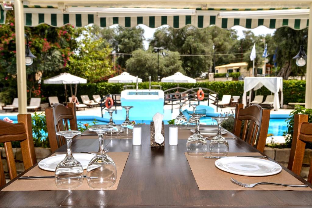 Paxos Club Resort & SPA - 4