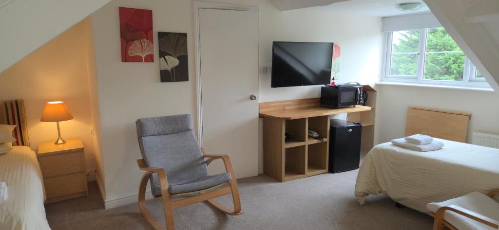 Edward Hotel - Triple Room
