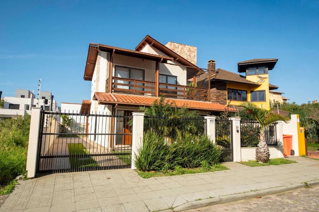 Casa da Coruja Açores 150m playa Florianópolis