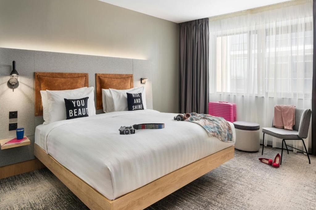 Moxy Belfast City - Resim 23