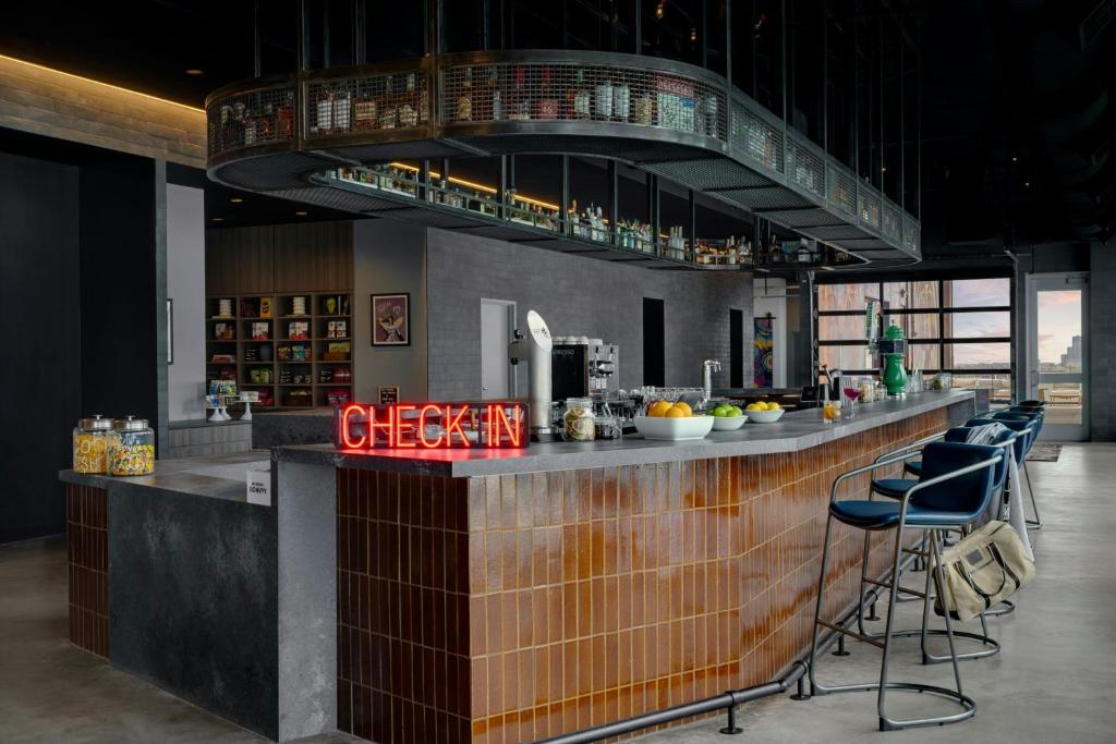 Moxy Charlotte Downtown photo