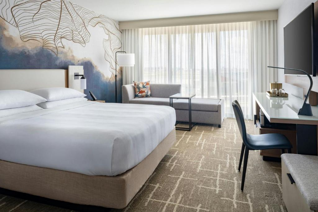 Tampa Airport Marriott - Housity
