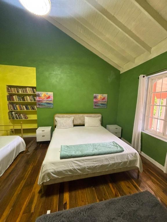 Sunlight Radiance Room