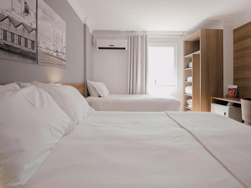 Hotel Açores Premium- 5 minutos do Moinhos de Vento - Chambre Triple Standarde