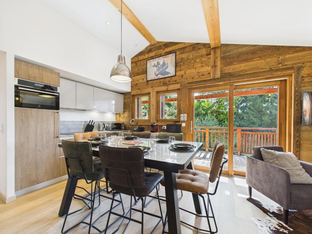 Les Gets - Bel appartement avec balcon et cheminée près des pistes
