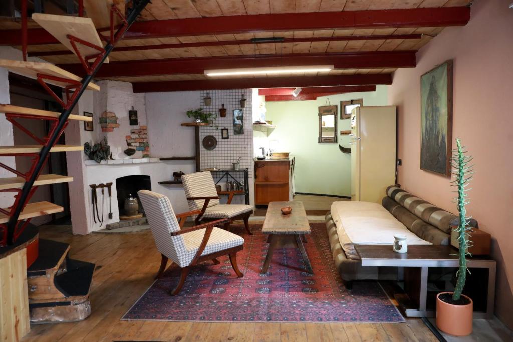 Χώρος καθιστικού στο Sakhelosno