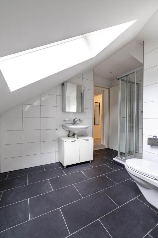 Mount Pilatus view Apartment Lucerne with free parking & WIFI - Resim 34