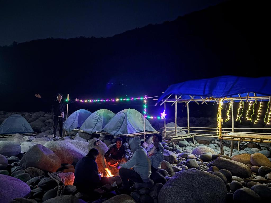 Un paisaje natural cerca del camping
