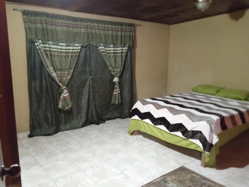 Gallery image of Cabaña con patio y tres cuartos in Volcán