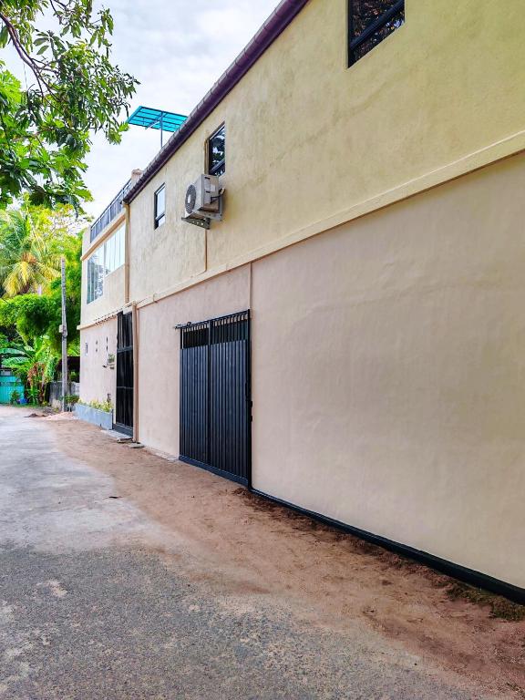 ANTONIO TRANSIT KATUNAYAKE - 7