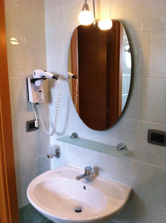 Koupelna v ubytování Hotel Atleti