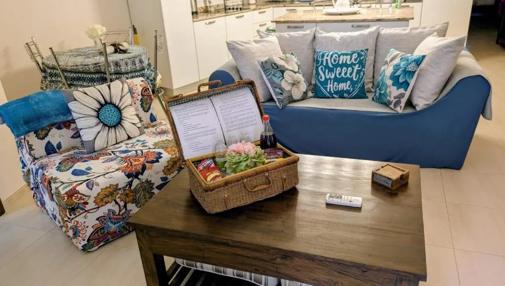 Sunlit 2BD Maisonette with Private Entrance & Outdoor Backyard in Qawra