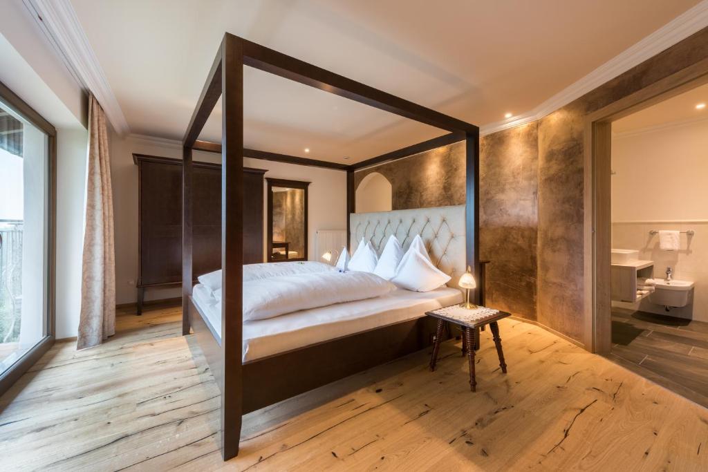 Posteľ alebo postele v izbe v ubytovaní Historic Hotel Alte Goste