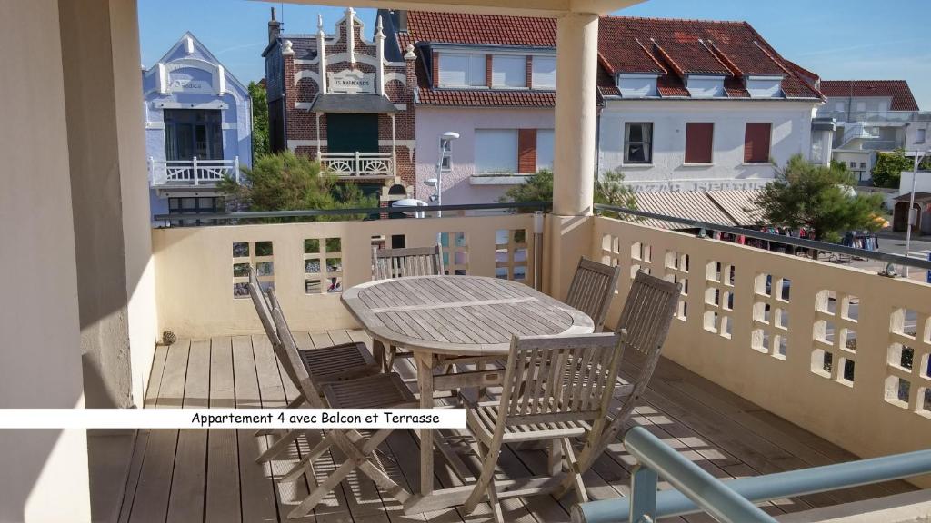 VILLA CHANTEREINE - apparts à 5 mn de la plage - BAIE DE SOMME - Apartment 4 With Terrace And Balcony