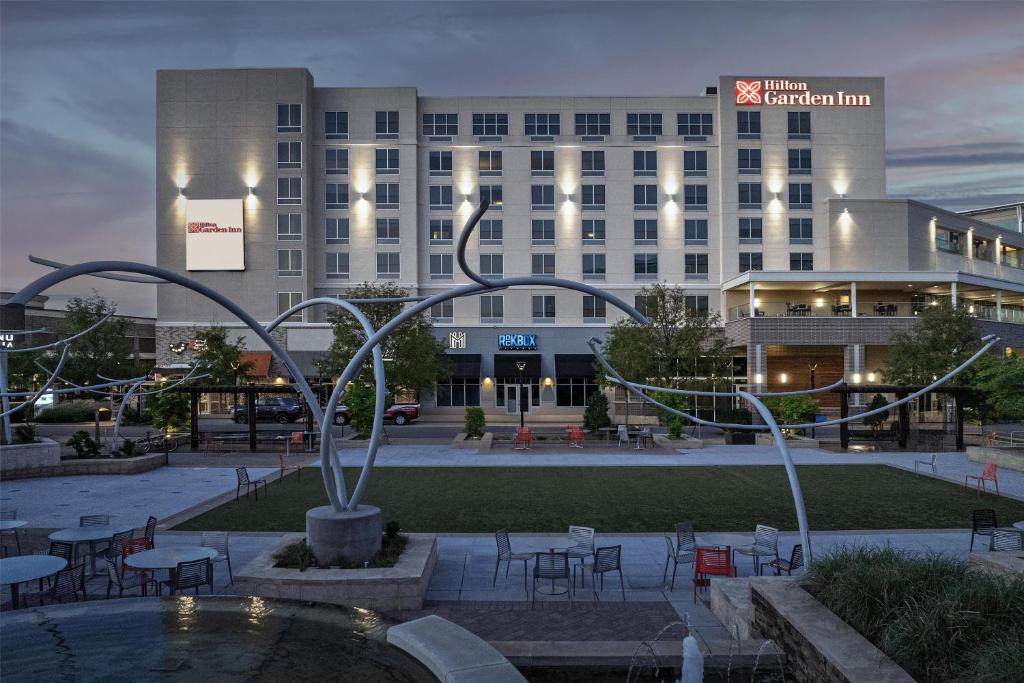 Hilton Garden Inn Charlotte Waverly photo
