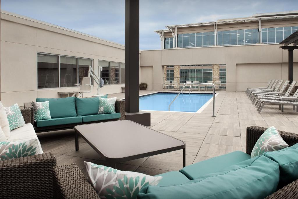 Hilton Garden Inn Charlotte Waverly photo