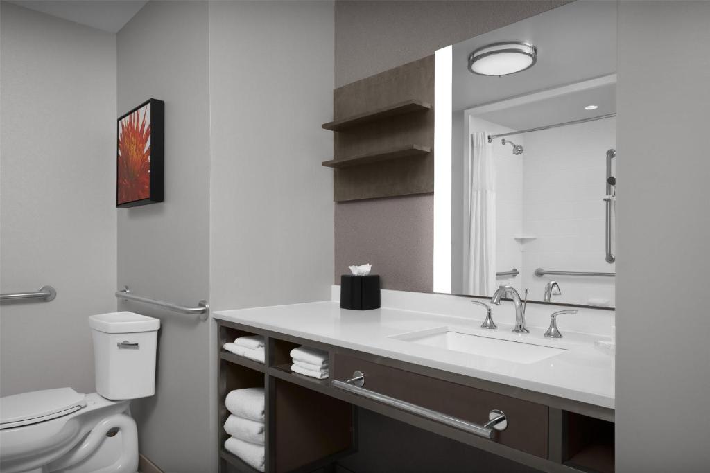 Hilton Garden Inn Charlotte Waverly photo
