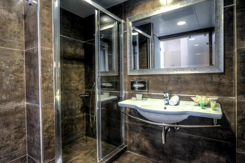 Paxos Club Resort & SPA - 11