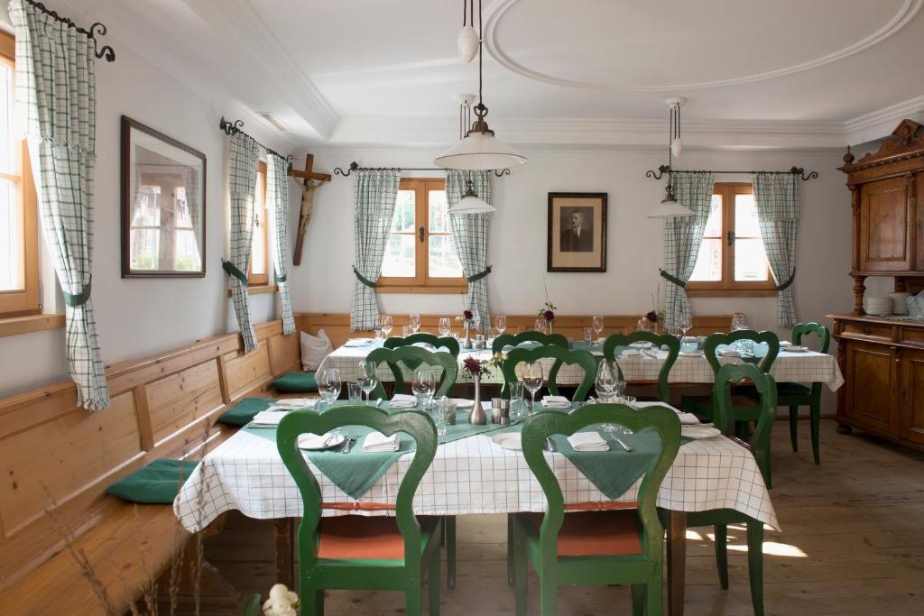 Restaurace v ubytování Hallerwirt Homes