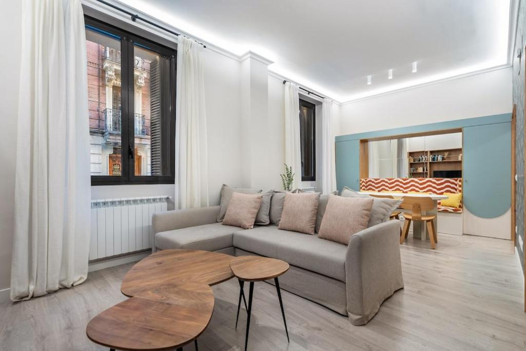 Cozy San Bernardo with terrace by Cómodo Madrid