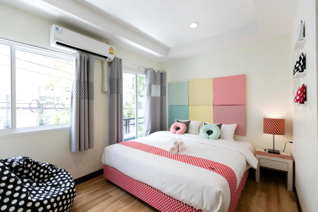 
Superior King Corner
