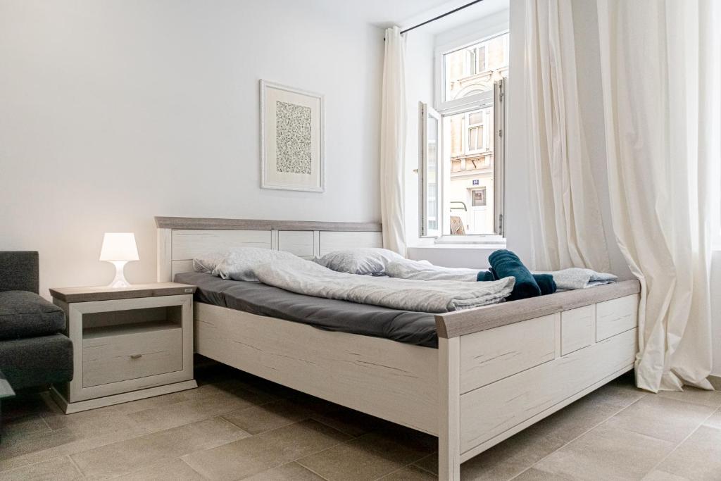 Elegant 1BR City Stay in Prime Vienna Location
