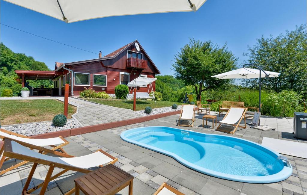 Κήπος έξω από το Pet Friendly Home In Mrzlo Polje