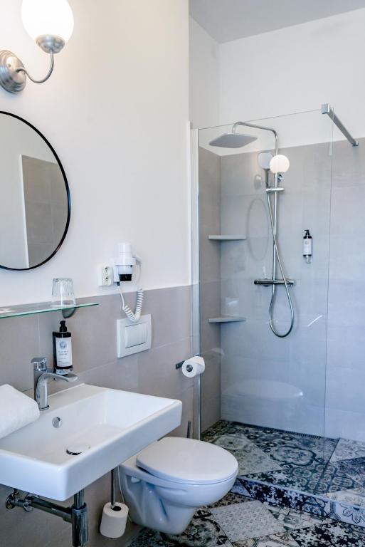 Elisabeth Old Town - Resim 4