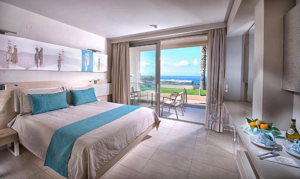 Royal & Imperial Belvedere Resort - 