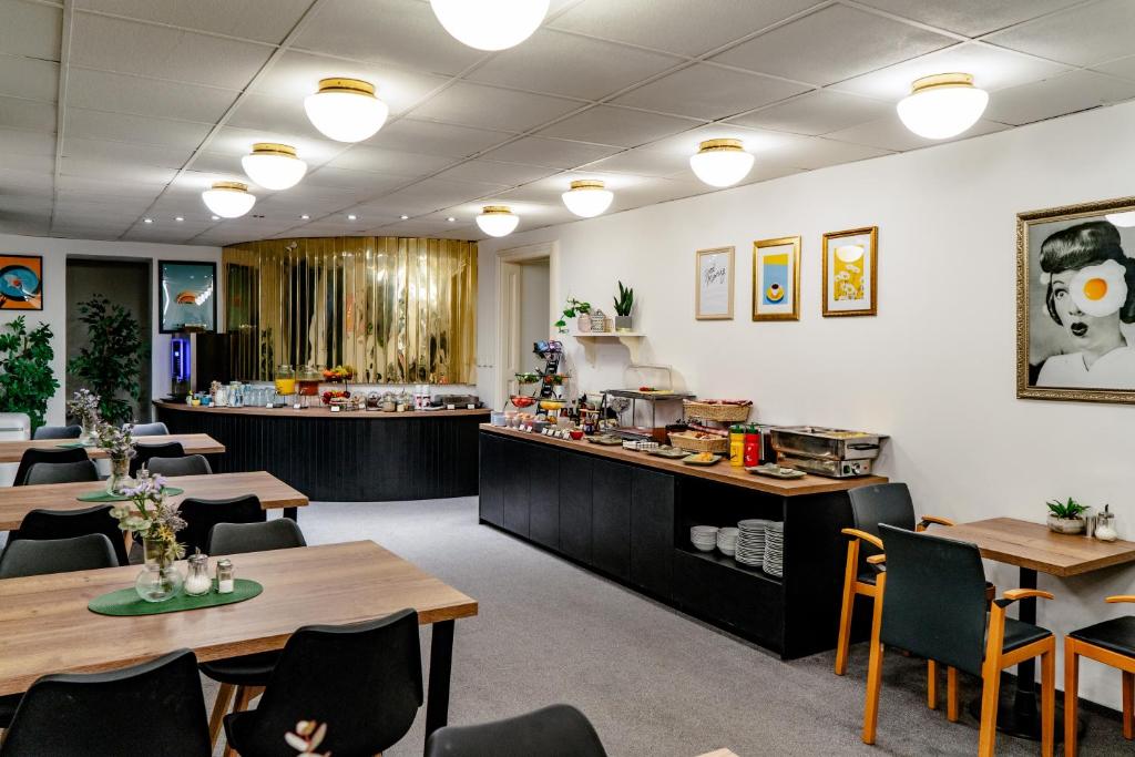 Elisabeth Old Town - Resim 13