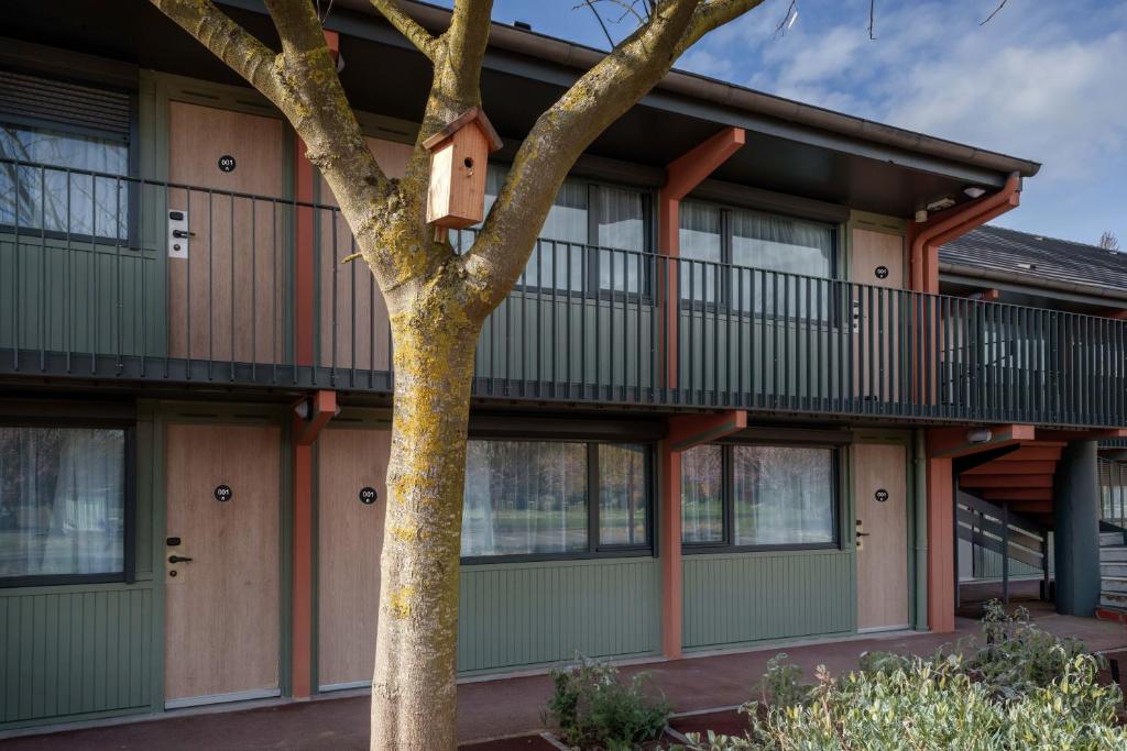 Campanile NATURE - Bordeaux Lac - Resim 6