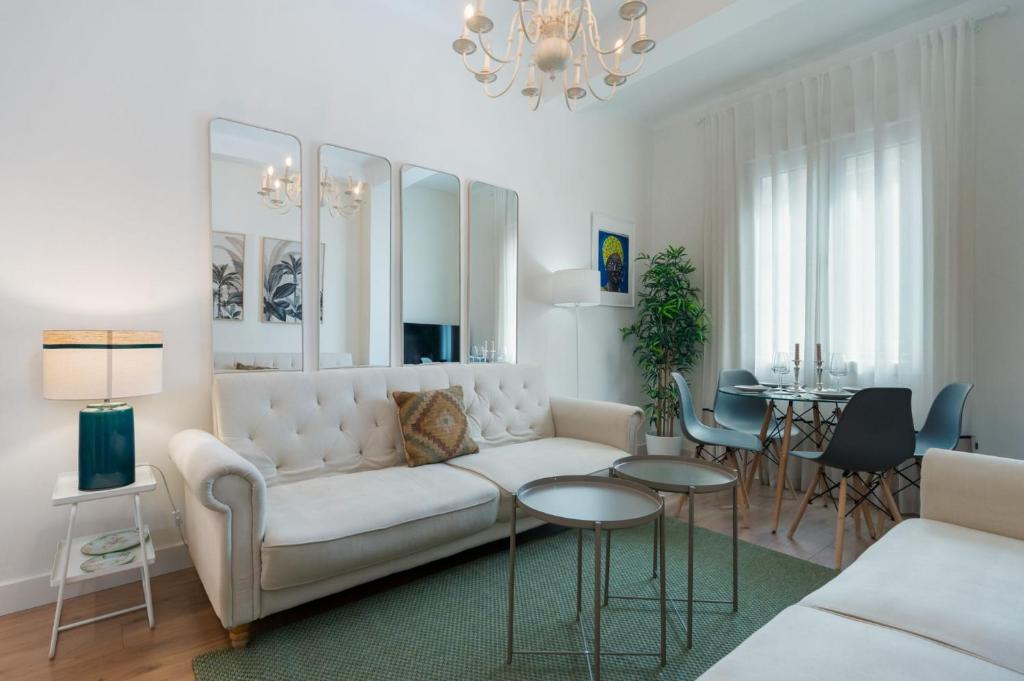 Stunning 3BR 2BTH Plaza de Cuba