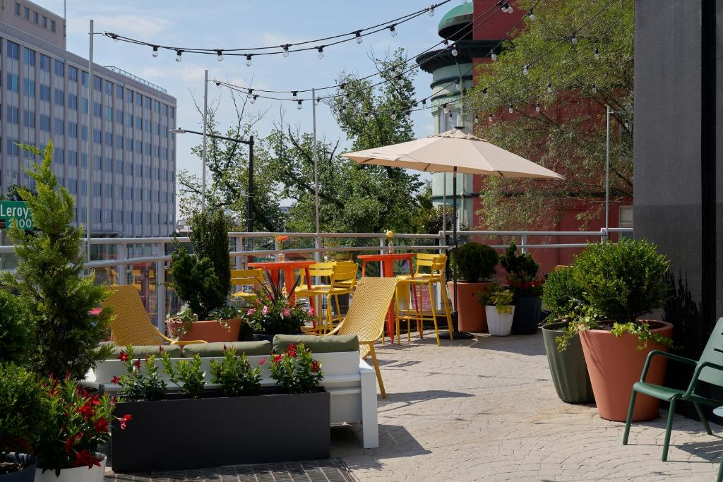Hotel Rendale Washington DC photo