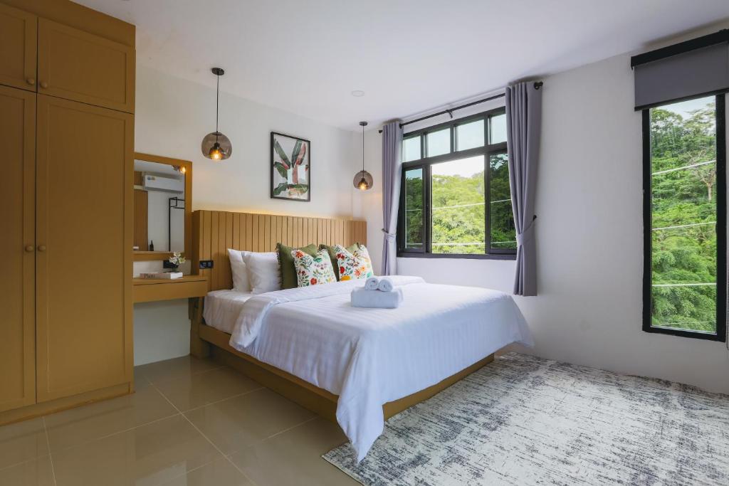 لابی و فضای عمومی Wink Hill 4 Penthouse Patong Beach 4Beds - تصویر ۵