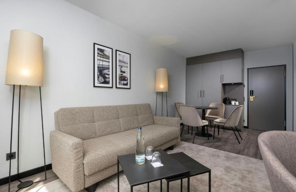 Leonardo Hotel Hannover - Resim 26