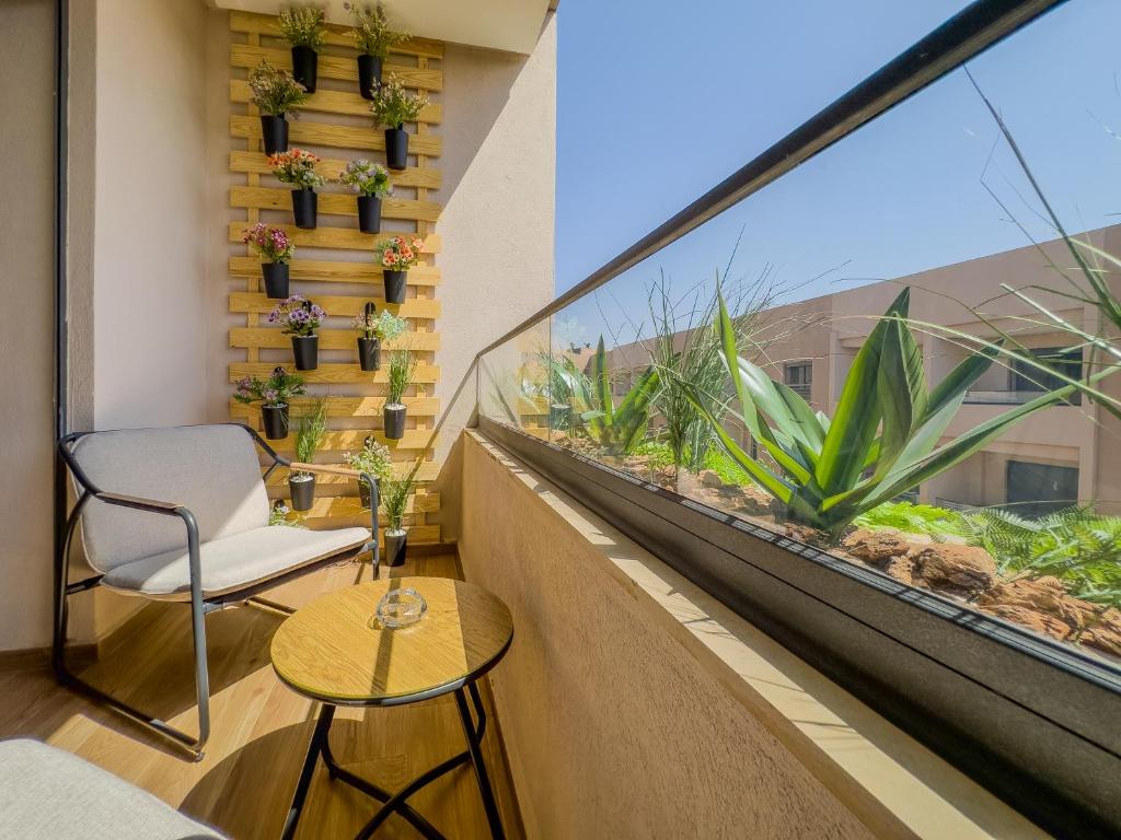 Μπαλκόνι ή βεράντα στο 26 - New apartment, great location with swimming pool