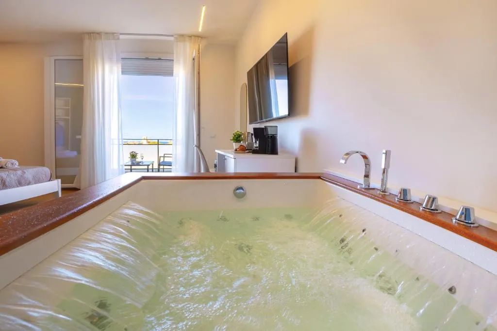 Valenza Exclusive Suites & Rooms