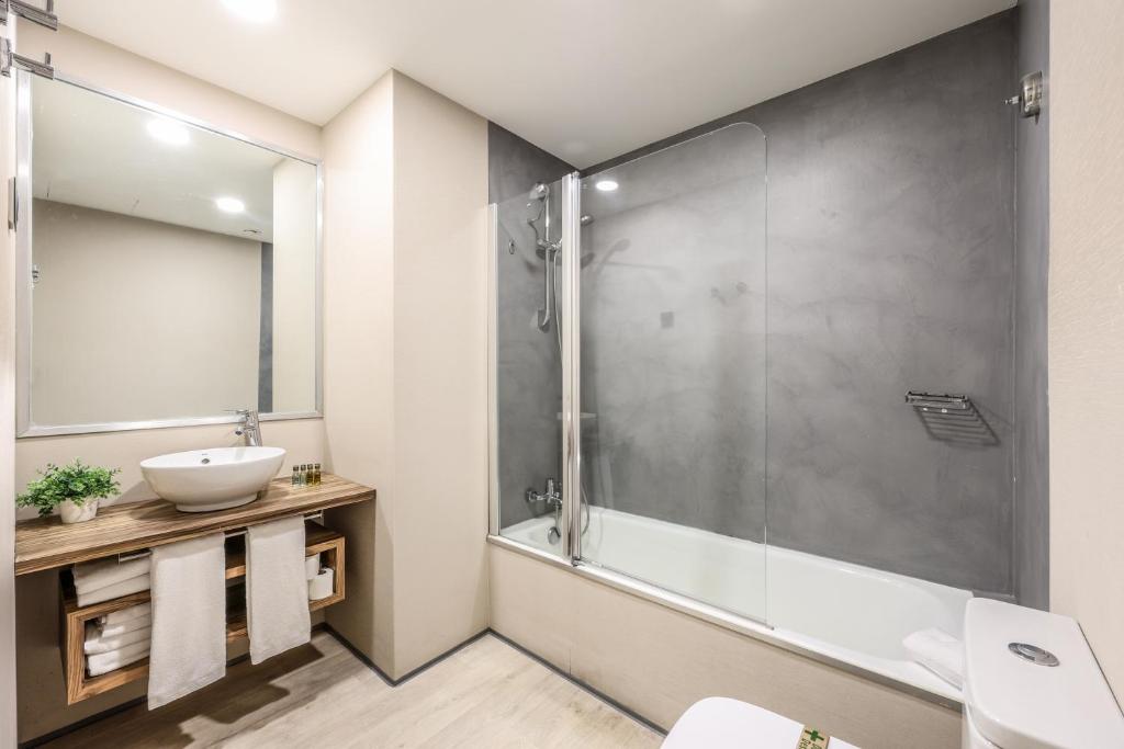 Habitaciones Atocha Río II - Resim 6