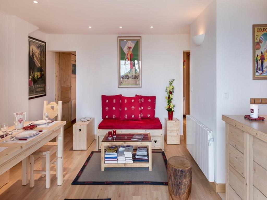Posezení v ubytování Appartement de charme à Courchevel 1850, 2 pièces + coin montagne - FR-1-575-162