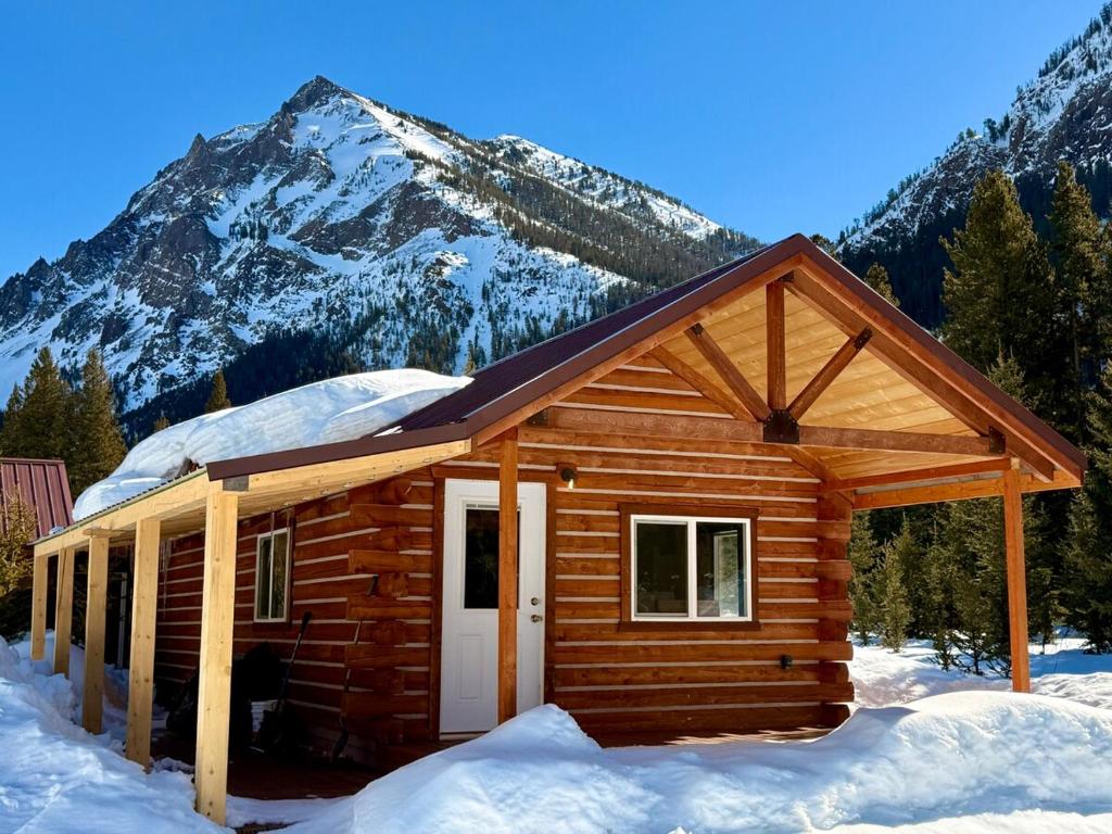 Φωτογραφία από το άλμπουμ του Index Peak Cabin 