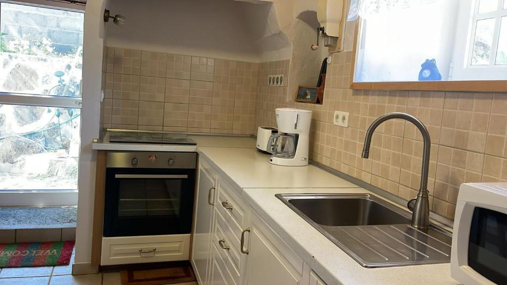 Kuchyň nebo kuchyňský kout v ubytování Casa Antonio Taño