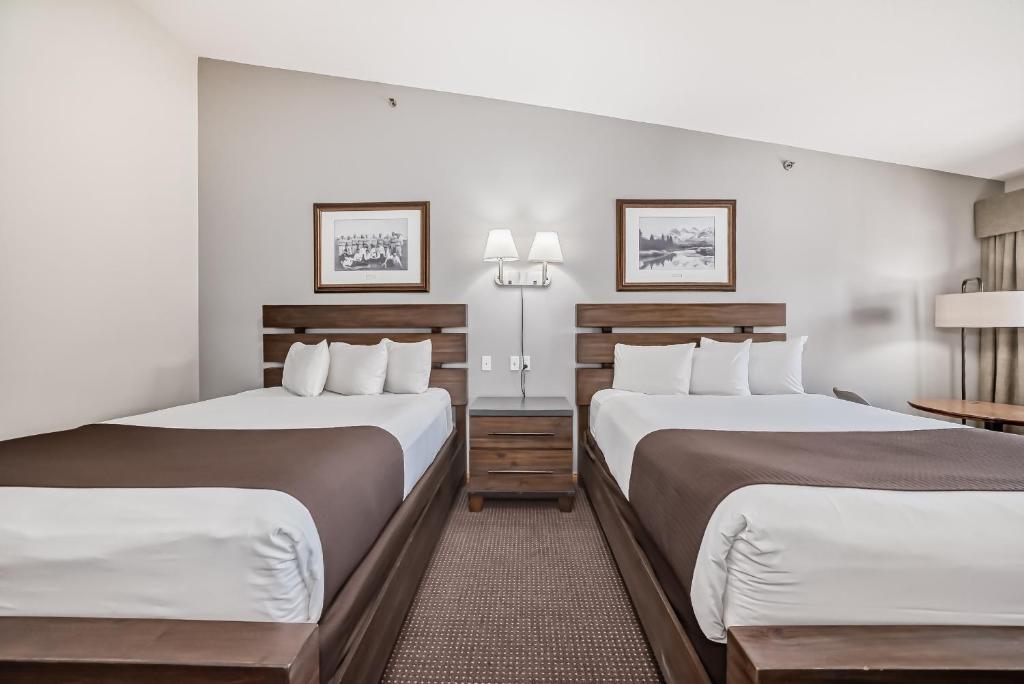 
Superior Queen Room with Two Queen Beds
