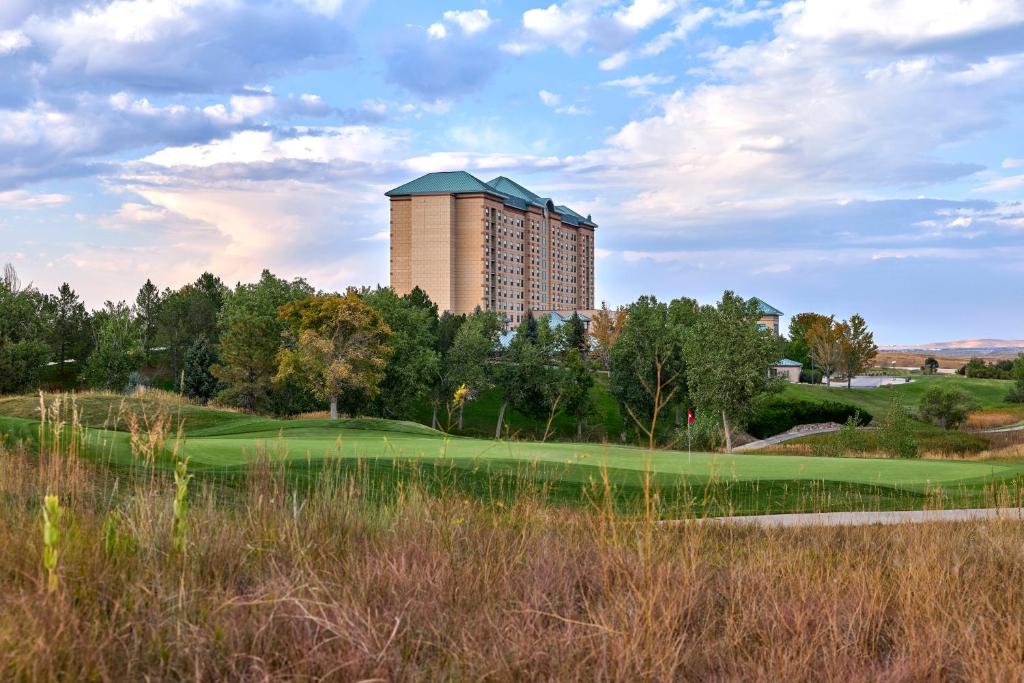 Omni Interlocken Hotel - Housity