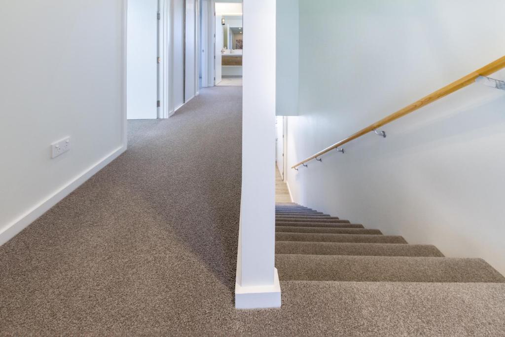 2BR Green Frame Views & Stadium Outlook plus Parking - Resim 33